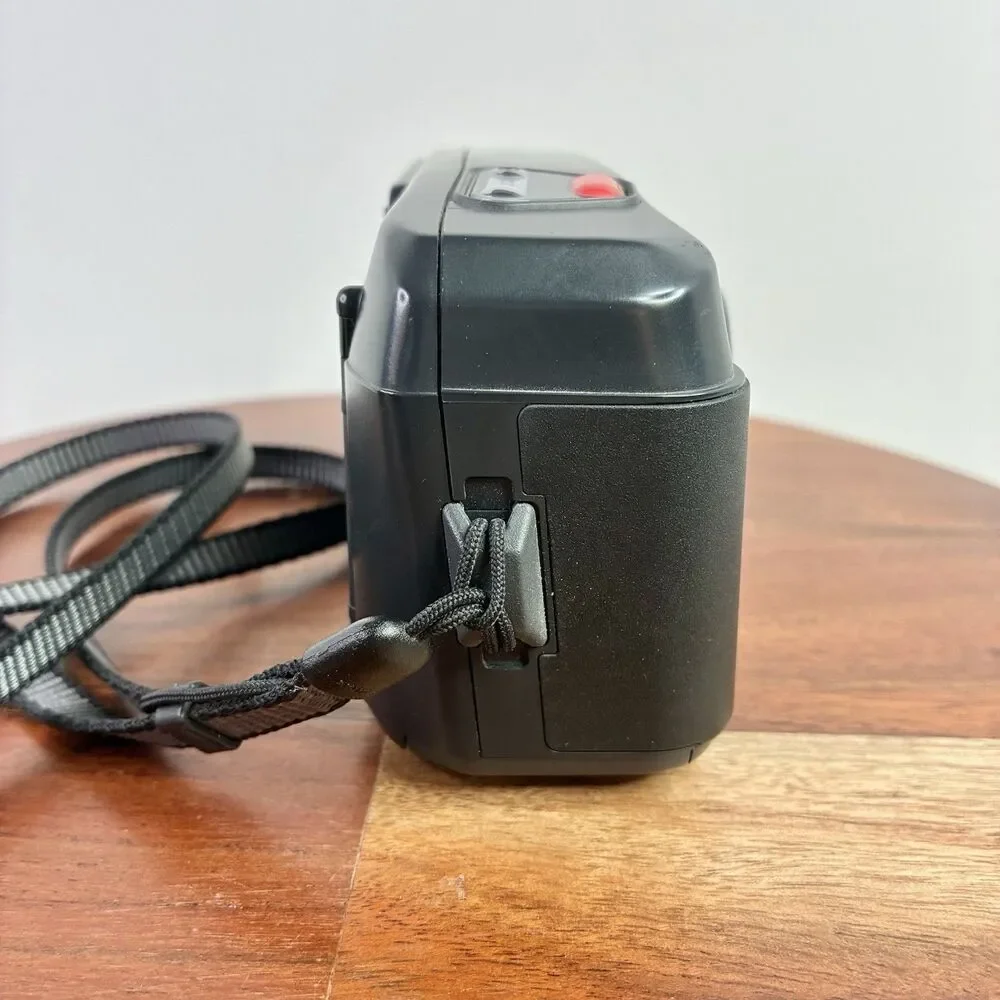 Pentax IQZoom 60 35mm Film Camera Autofocus Zoom Point & Shoot Untested *READ*